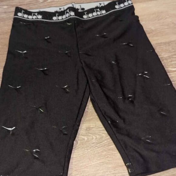 DIADORA SHORTS size 14 girls - Picture 1 of 6